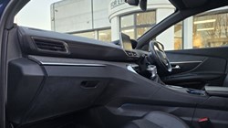 2018 (18) PEUGEOT 3008 1.2 PureTech GT Line Premium 5dr 4811922