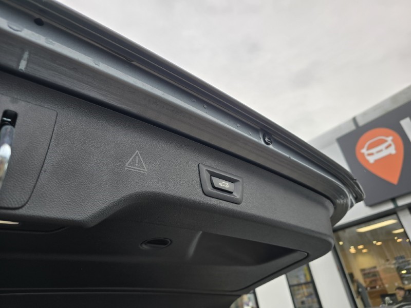 2018 (68) BMW 5 SERIES 520d M Sport 5dr Auto 4815411