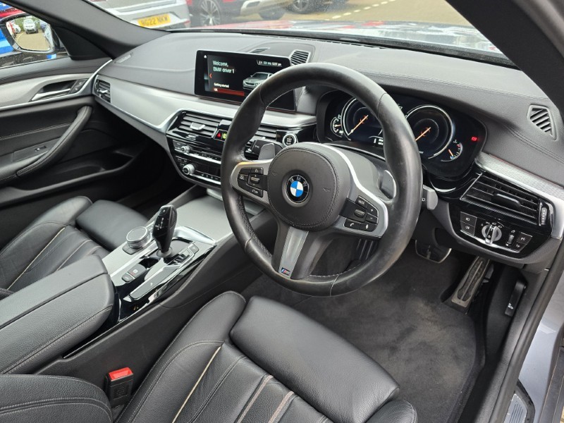 2018 (68) BMW 5 SERIES 520d M Sport 5dr Auto 4815423