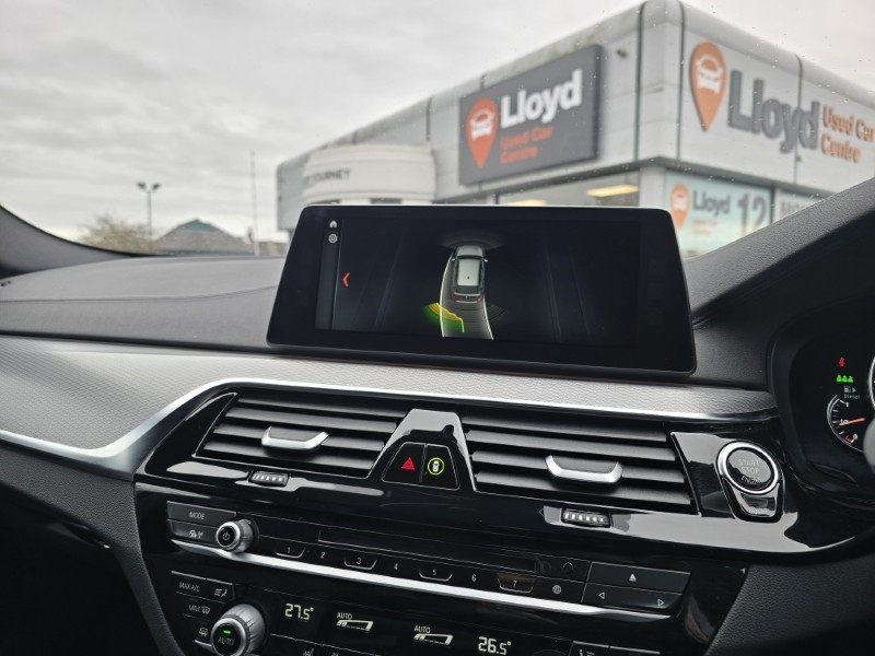 2018 (68) BMW 5 SERIES 520d M Sport 5dr Auto 4815402