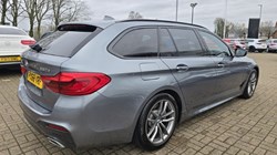 2018 (68) BMW 5 SERIES 520d M Sport 5dr Auto 4815403
