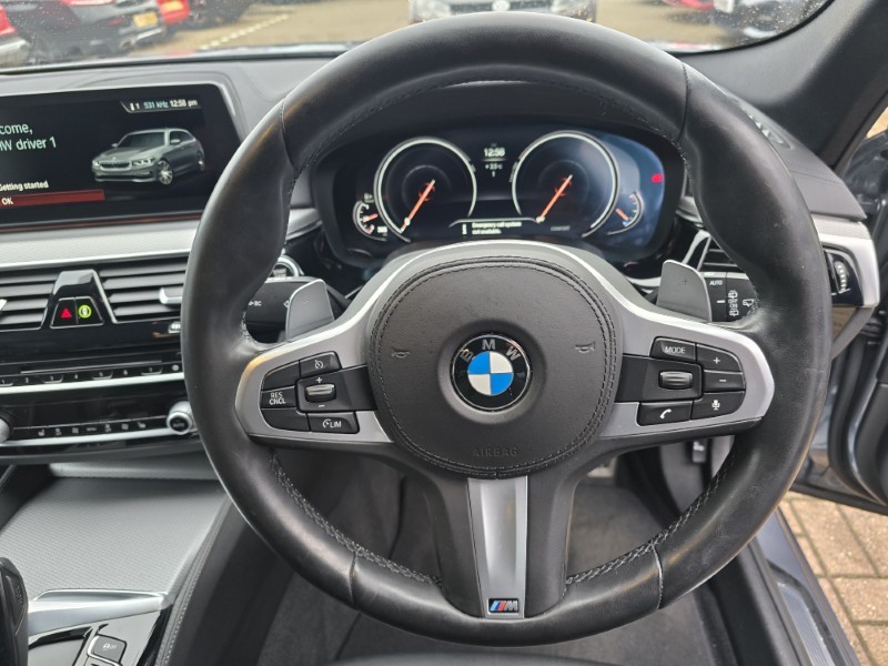 2018 (68) BMW 5 SERIES 520d M Sport 5dr Auto 4815430