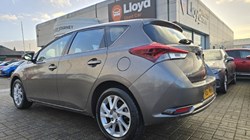 2017 (67) TOYOTA AURIS 1.8 Hybrid Business Edition TSS 5dr CVT 4850562