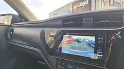 2017 (67) TOYOTA AURIS 1.8 Hybrid Business Edition TSS 5dr CVT 4850559