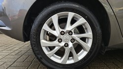 2017 (67) TOYOTA AURIS 1.8 Hybrid Business Edition TSS 5dr CVT 4850552