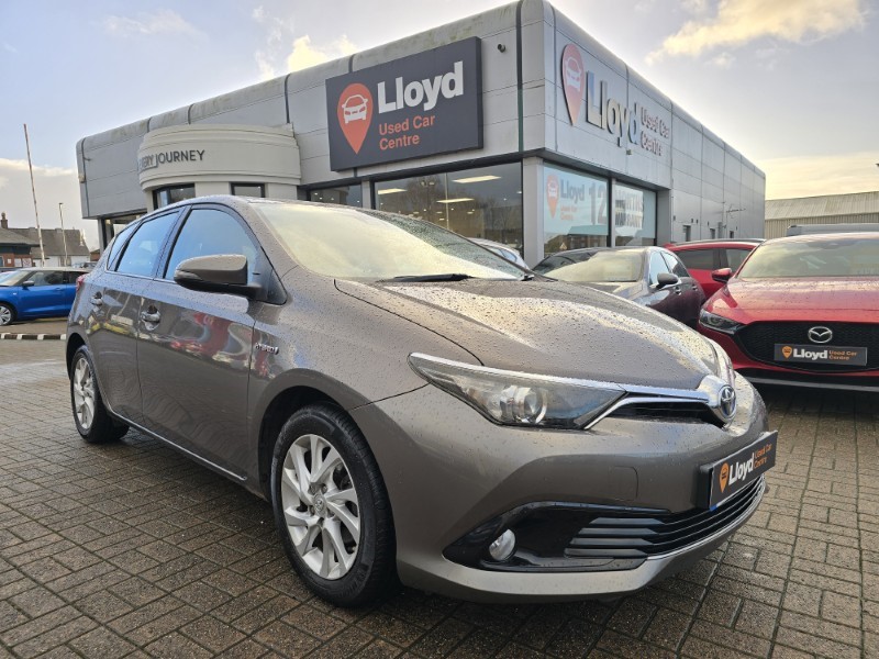 2017 (67) TOYOTA AURIS 1.8 Hybrid Business Edition TSS 5dr CVT