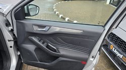2022 (72) FORD FOCUS 1.0 EcoBoost Hybrid mHEV 155 Titanium 5dr 4828884
