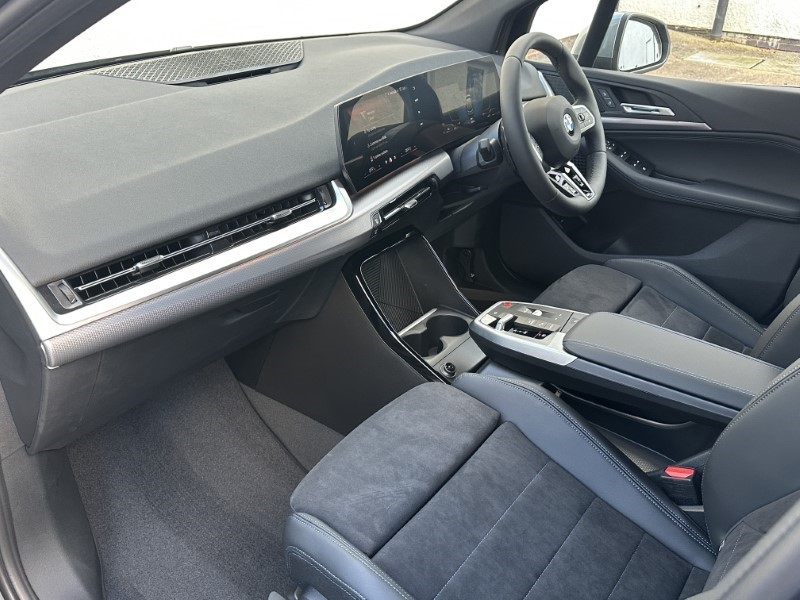 2025 (74) BMW 2 SERIES 220i MHT M Sport 5dr DCT 3697456
