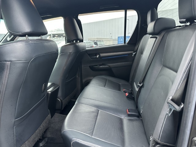 2020 (70) TOYOTA COMMERCIAL HILUX Invincible X D/Cab Pick Up 2.8 D-4D Auto 4902160