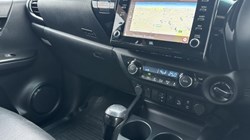 2020 (70) TOYOTA COMMERCIAL HILUX Invincible X D/Cab Pick Up 2.8 D-4D Auto 4902182