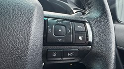 2020 (70) TOYOTA COMMERCIAL HILUX Invincible X D/Cab Pick Up 2.8 D-4D Auto 4902177