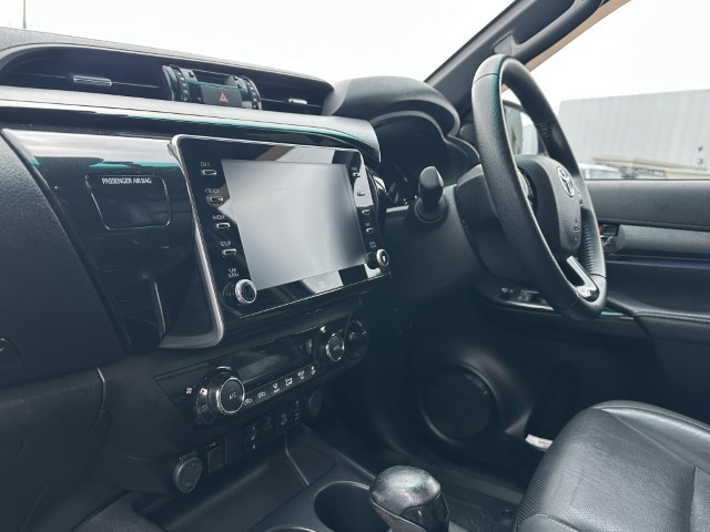 2020 (70) TOYOTA COMMERCIAL HILUX Invincible X D/Cab Pick Up 2.8 D-4D Auto 4902167