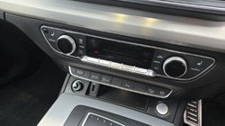 2018 (18) AUDI Q5 2.0T FSI Quattro S Line 5dr S Tronic 4848322