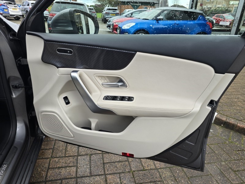 2022 (71) MERCEDES-BENZ A CLASS A200 Sport Executive Edition 4dr Auto 4838935