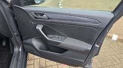 2018 (68) VOLKSWAGEN T-ROC 1.5 TSI EVO SEL 5dr 4848373