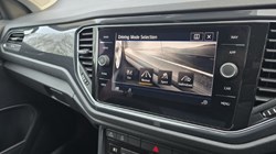 2018 (68) VOLKSWAGEN T-ROC 1.5 TSI EVO SEL 5dr 4848398