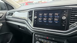 2018 (68) VOLKSWAGEN T-ROC 1.5 TSI EVO SEL 5dr 4848395