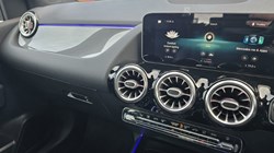 2019 (19) MERCEDES-BENZ B CLASS B200d AMG Line Premium 5dr Auto 4848450