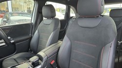 2019 (19) MERCEDES-BENZ B CLASS B200d AMG Line Premium 5dr Auto 4848432