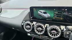 2019 (19) MERCEDES-BENZ B CLASS B200d AMG Line Premium 5dr Auto 4848458