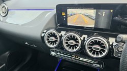 2019 (19) MERCEDES-BENZ B CLASS B200d AMG Line Premium 5dr Auto 4848457