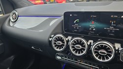 2019 (19) MERCEDES-BENZ B CLASS B200d AMG Line Premium 5dr Auto 4848449