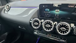 2019 (19) MERCEDES-BENZ B CLASS B200d AMG Line Premium 5dr Auto 4848451