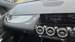 2019 (19) MERCEDES-BENZ B CLASS B200d AMG Line Premium 5dr Auto 4848440