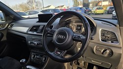 2016 (16) AUDI Q3 2.0 TDI Quattro S Line Plus 5dr 4852338