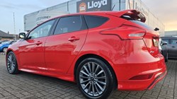 2018 (18) FORD FOCUS 1.0 EcoBoost 140 ST-Line Navigation 5dr 4852563
