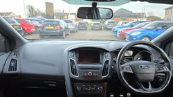 2018 (18) FORD FOCUS 1.0 EcoBoost 140 ST-Line Navigation 5dr 4852569