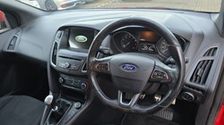 2018 (18) FORD FOCUS 1.0 EcoBoost 140 ST-Line Navigation 5dr 4852577