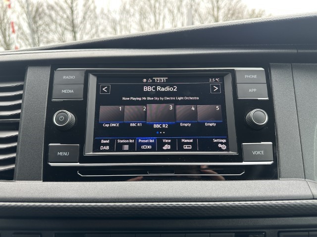 2024 (73) VOLKSWAGEN COMMERCIAL TRANSPORTER 2.0 TDI 110 Startline Van 4904579