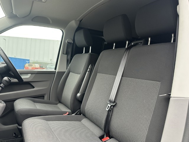 2024 (73) VOLKSWAGEN COMMERCIAL TRANSPORTER 2.0 TDI 110 Startline Van 4904575