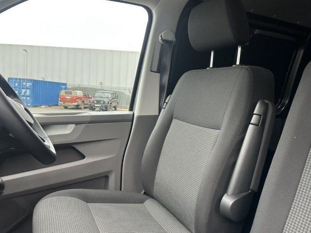 2024 (73) VOLKSWAGEN COMMERCIAL TRANSPORTER 2.0 TDI 110 Startline Van 4904576