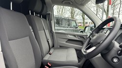 2024 (73) VOLKSWAGEN COMMERCIAL TRANSPORTER 2.0 TDI 110 Startline Van 4904571