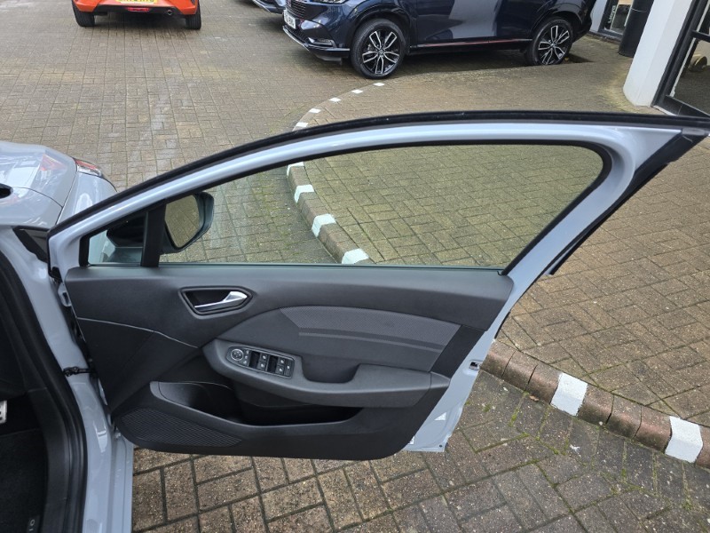 2023 (73) RENAULT CLIO 1.6 E-TECH full hybrid 145 Esprit Alpine 5dr Auto 4889296