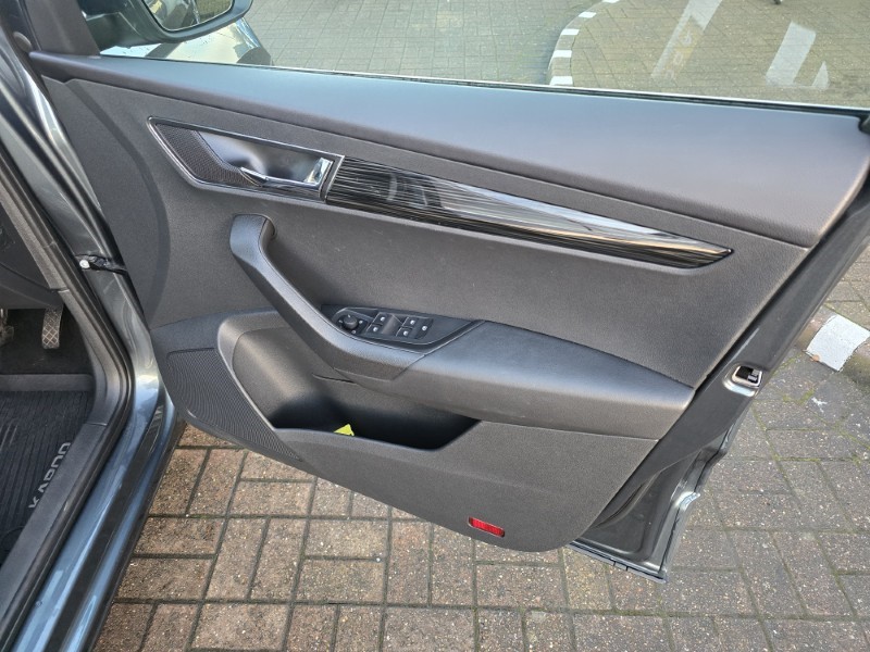 2018 (18) SKODA KAROQ 1.0 TSI SE L 5dr DSG 4955796