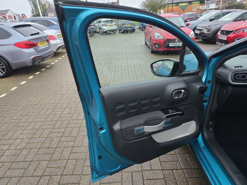 2021 (71) CITROEN C3 1.2 PureTech Shine 5dr 4926880