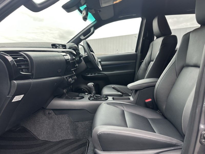 2026 (75) TOYOTA COMMERCIAL HILUX Invincible X D/Cab Pick Up 2.8 Hybrid 48V Auto 4897619