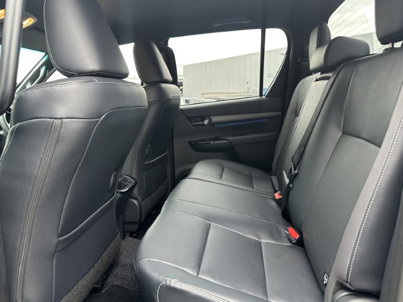 2026 (75) TOYOTA COMMERCIAL HILUX Invincible X D/Cab Pick Up 2.8 Hybrid 48V Auto 4897612