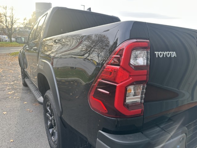 2026 (75) TOYOTA COMMERCIAL HILUX Invincible X D/Cab Pick Up 2.8 Hybrid 48V Auto 4897608