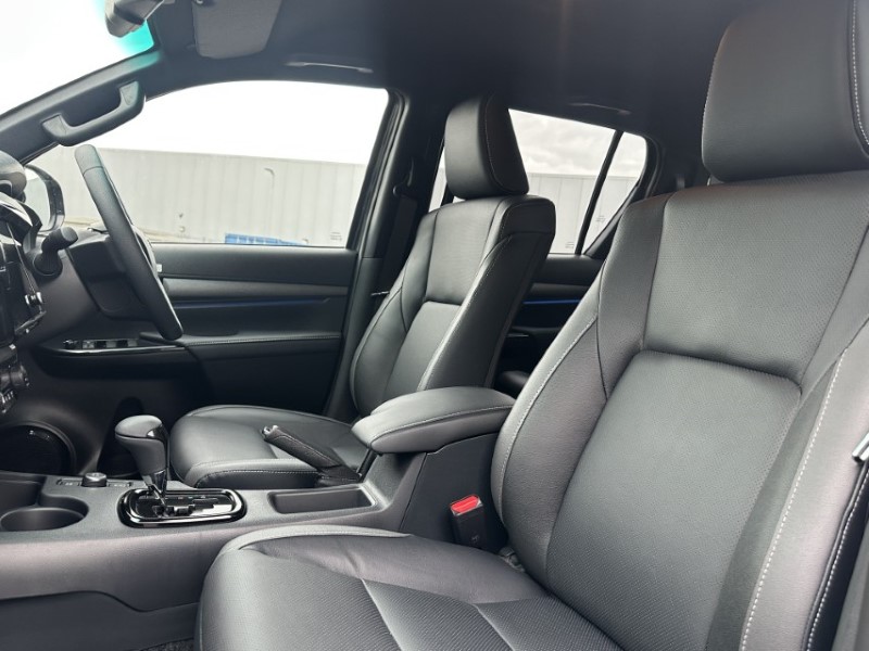 2026 (75) TOYOTA COMMERCIAL HILUX Invincible X D/Cab Pick Up 2.8 Hybrid 48V Auto 4897582