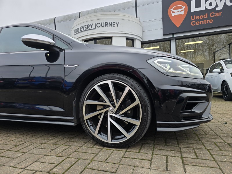 2019 (19) VOLKSWAGEN GOLF 2.0 TSI 300 R 5dr 4MOTION DSG 4906174
