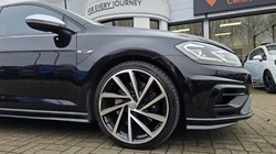 2019 (19) VOLKSWAGEN GOLF 2.0 TSI 300 R 5dr 4MOTION DSG 4906174