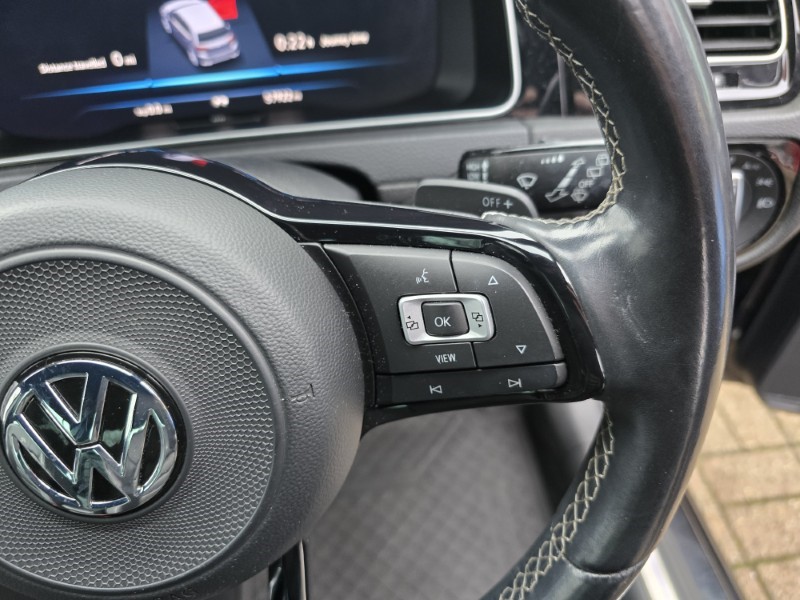 2019 (19) VOLKSWAGEN GOLF 2.0 TSI 300 R 5dr 4MOTION DSG 4906214