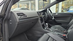 2019 (19) VOLKSWAGEN GOLF 2.0 TSI 300 R 5dr 4MOTION DSG 4906204
