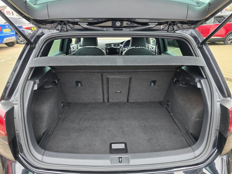 2019 (19) VOLKSWAGEN GOLF 2.0 TSI 300 R 5dr 4MOTION DSG 4906194