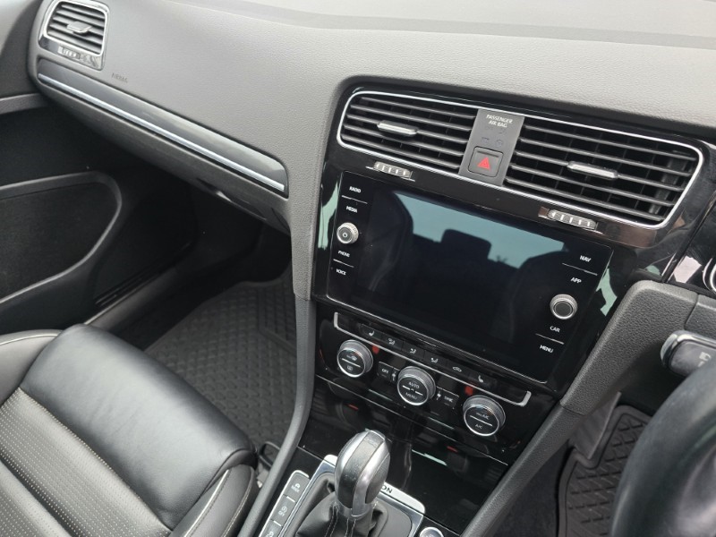 2019 (19) VOLKSWAGEN GOLF 2.0 TSI 300 R 5dr 4MOTION DSG 4906216