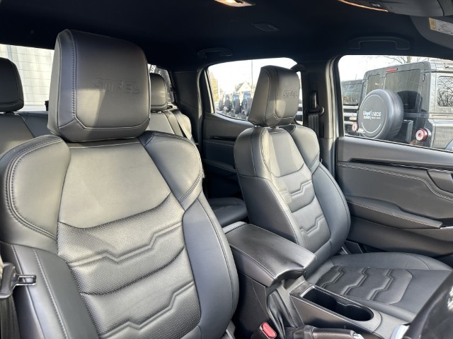 2024 (74) ISUZU COMMERCIAL D-MAX 1.9 V-Cross Steel Edition Double Cab 4x4 Auto 4907508